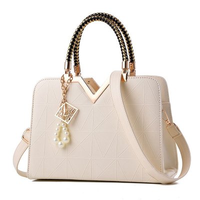 Women Fashion Rhombic Metal Pendant Large Capacity Handle Bag