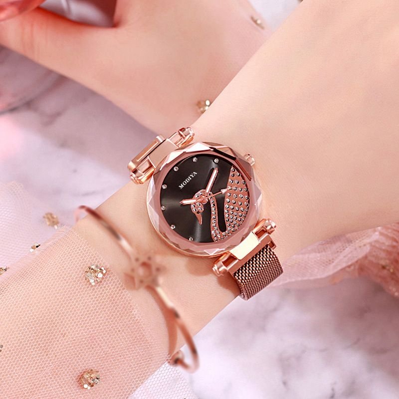 Women Fashion Creative Swan Rhinestone Magnetic Quartz Watch