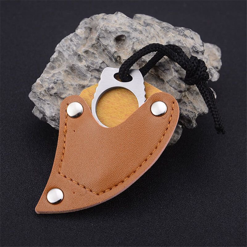 Outdoor Lifesaving Equipment EDC Tool