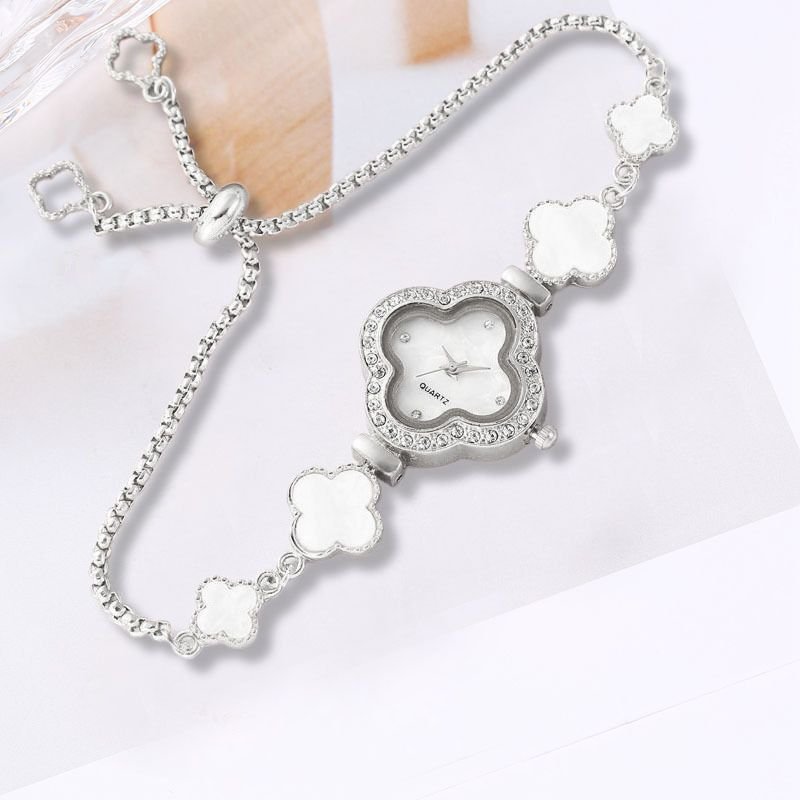 Women Simple Creative Four-Leaf Clover Rhinestone Pull Bracelet Watch