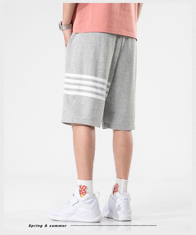 Men Casual Striped Print Tethered Mid Waist Loose Shorts