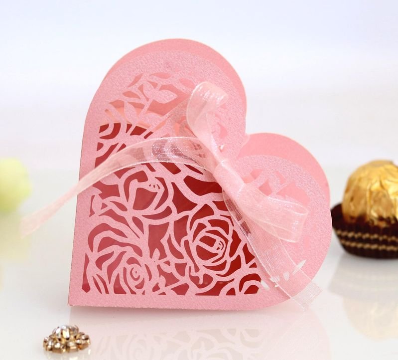 Simple Creative Wedding Party Hollow Rose Candy Packaging Box